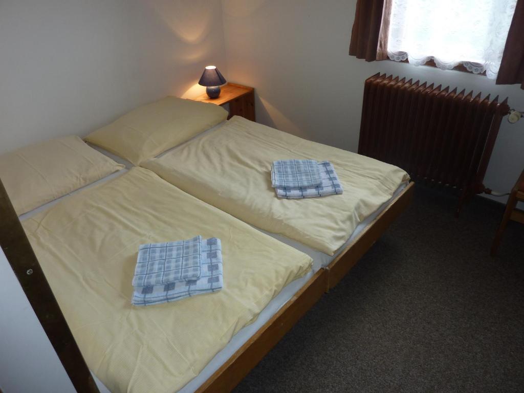 Hotel Flora Dolni Misecky Vítkovice Esterno foto